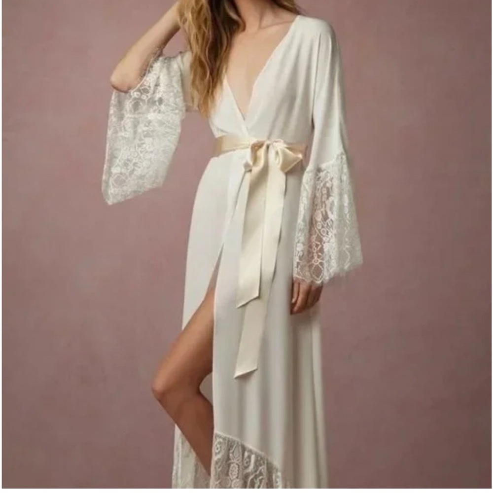 BHLDN Exclusive James Coviello Queen Anne's Lace Robe Size XS New without Tags